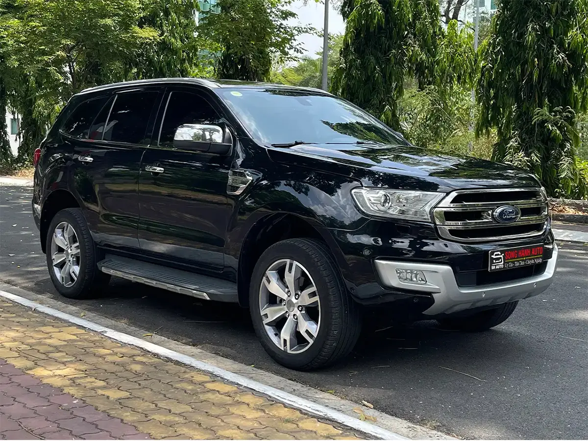 Ford Everest 2017 Titanium AT 4x2 Đen - Song Hành Auto - SH Auto - 0827391391