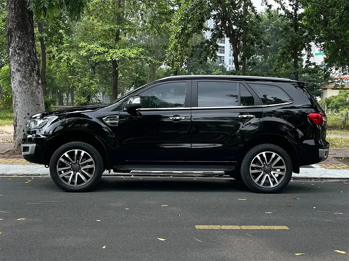 Ford Everest 2019 Titanium AT 4x4 Đen - Song Hành Auto - SH Auto - 0827391391