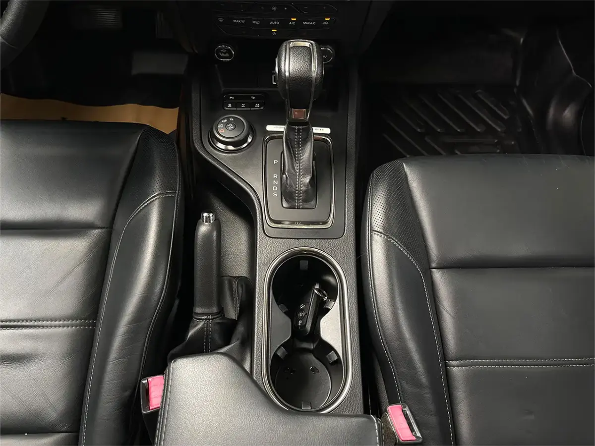 Cú số Ford Everest 2019 Titanium AT 4x4 Đen - Song Hành Auto - SH Auto - 0827391391