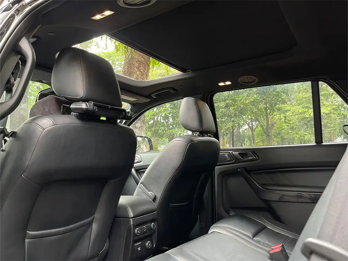 Cửa số trời Ford Everest 2019 Titanium AT 4x4 Đen - Song Hành Auto - SH Auto - 0827391391