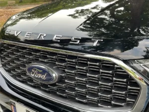 Mặt calang Ford Everest 2020 Titanium AT 4x4 Đen - Song Hành Auto - SH Auto 0827391391