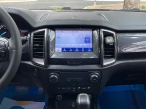 Màn hình Ford Everest 2020 Titanium AT 4x4 Đen - Song Hành Auto - SH Auto 0827391391