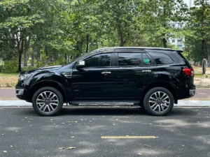 Ford Everest 2020 Titanium AT 4x2 Đen - Song Hành Auto - SH Auto - 0827391391