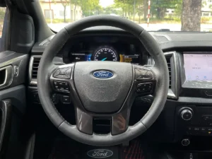 Vô lăng Ford Everest 2020 Titanium AT 4x2 Đen - Song Hành Auto - SH Auto - 0827391391