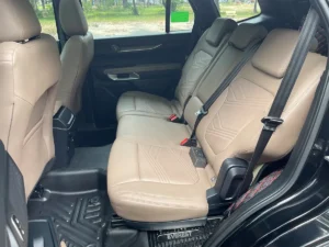 Ghế giữa Ford Everest 2022 Titanium AT 4x4 Đen - Song Hành Auto - SH Auto - 0827391391