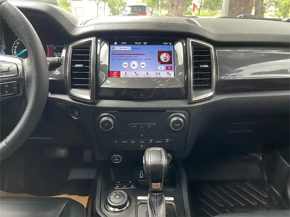 Ford Everest 2019 Titanium AT 4x4 Đen Ford Everest 2019 Titanium AT 4x4 Đen - Ảnh 8