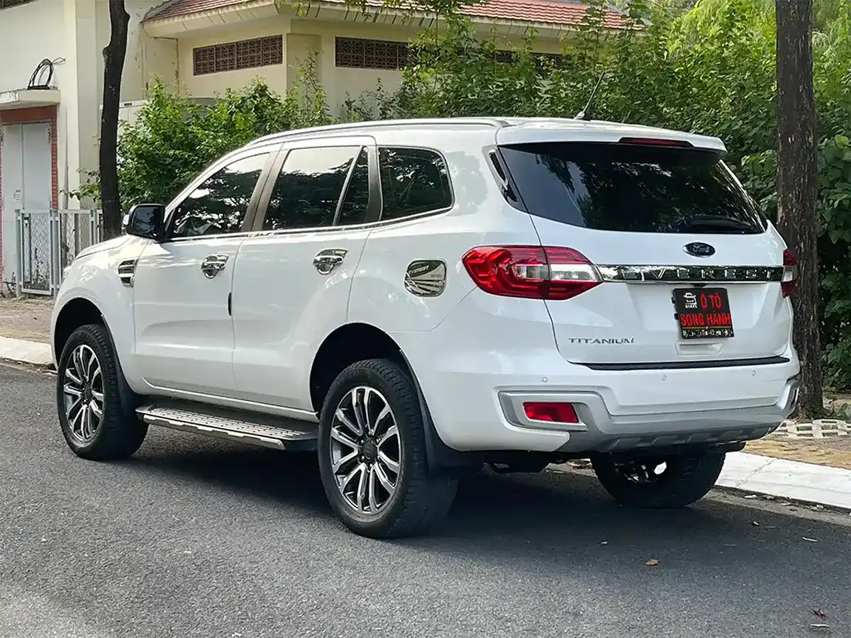 Ford Everest 2019 Titanium AT 4x2 Trắng Ford Everest 2019 Titanium AT 4x2 Trắng - SH AUTO - Song Hành Auto - 0827391391