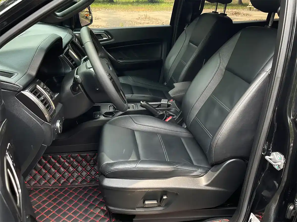Ford Everest 2020 Titanium AT 4x2 Đen Ford Everest 2020 Titanium AT 4x2 Đen - Ảnh 10