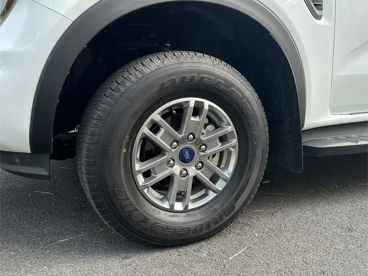 Ford Ranger XLS 2023 AT 4x2 Trắng Ford Ranger XLS 2023 AT 4x2 Trắng - Ảnh 10