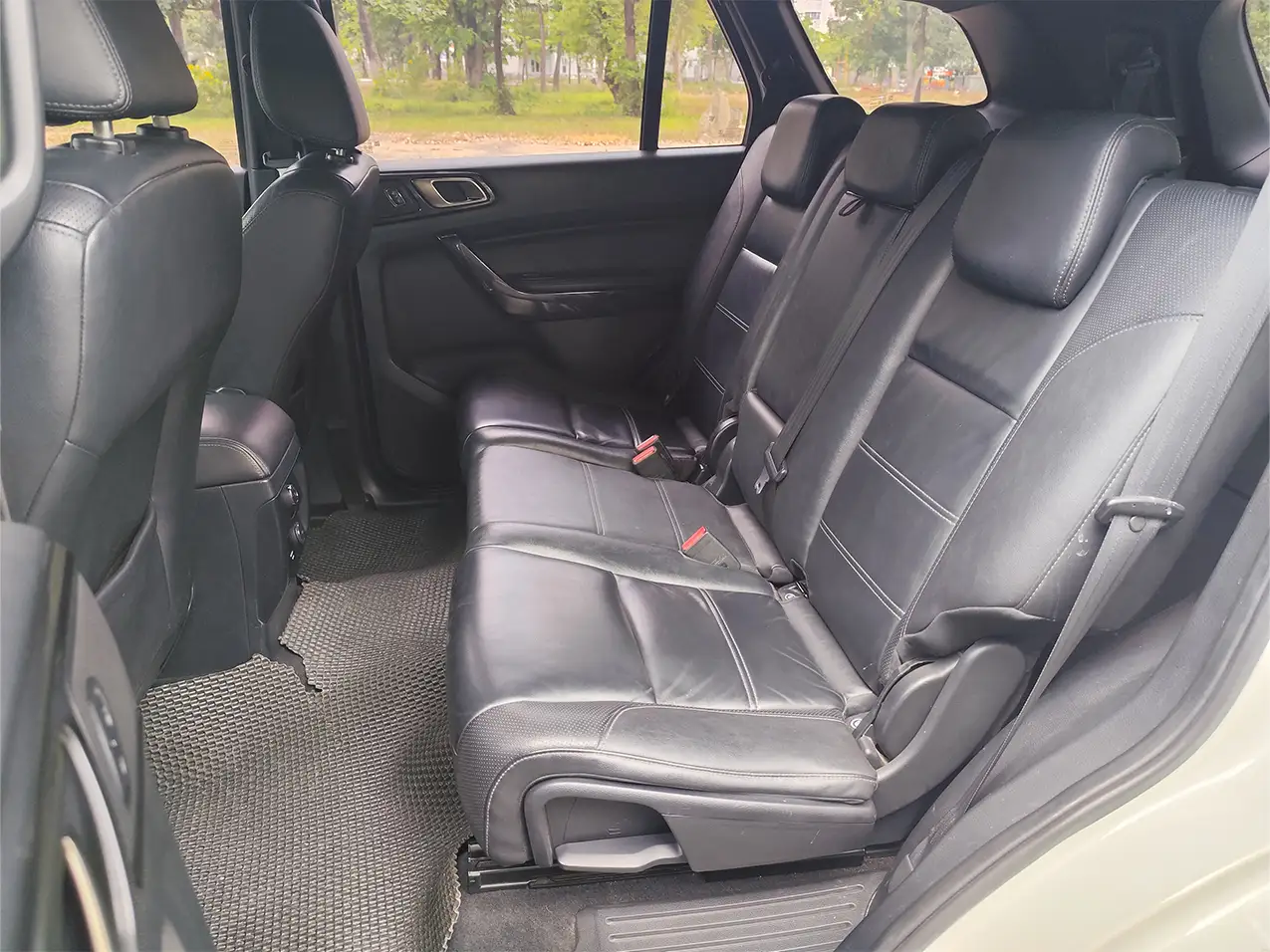 Ford Everest 2020 Titanium AT 4x2 Trắng Ford Everest 2020 Titanium AT 4x2 Trắng - Ảnh 13