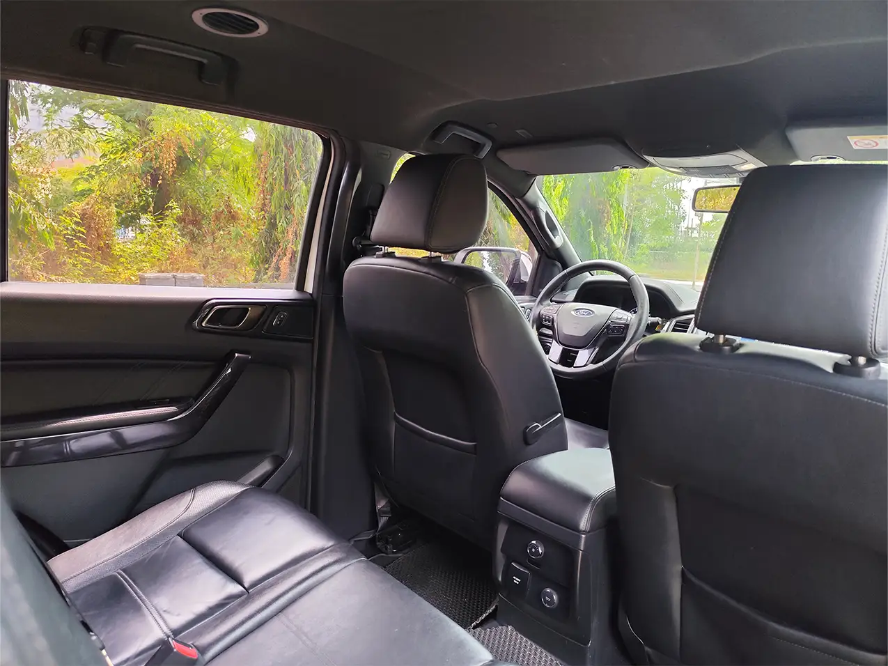 Ford Everest 2020 Titanium AT 4x2 Trắng Ford Everest 2020 Titanium AT 4x2 Trắng - Ảnh 15