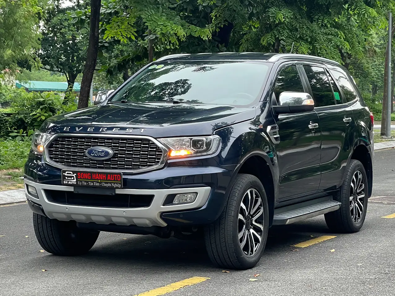 Ford Everest 2021 Titanium AT 4x2 Xanh Đen Ford Everest 2021 Titanium AT 4x2 Xanh Đen - Trung tâm xe Ford đã qua sử dụng - SH Auto Ford - Song Hành Auto - 0827391391