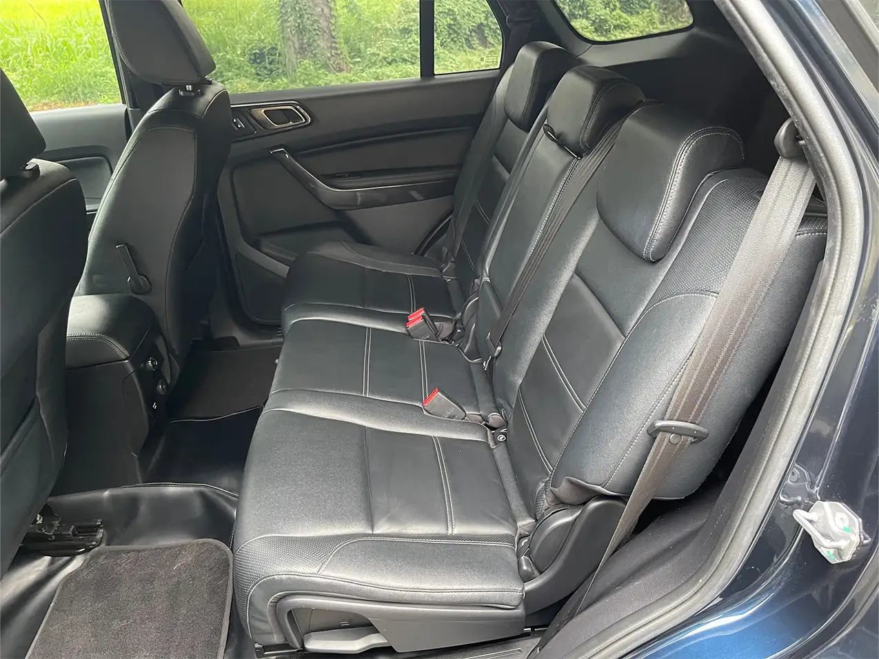 Ford Everest 2021 Titanium AT 4x2 Xanh Đen Ford Everest 2021 Titanium AT 4x2 Xanh Đen - Ảnh 11
